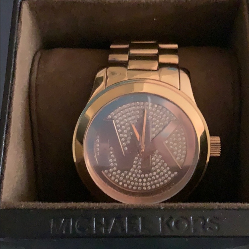 Michael Kors Watch - Picture 11 of 14